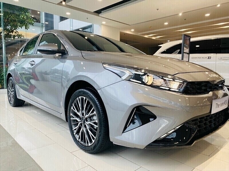 kia k3 bạc - Hình 2