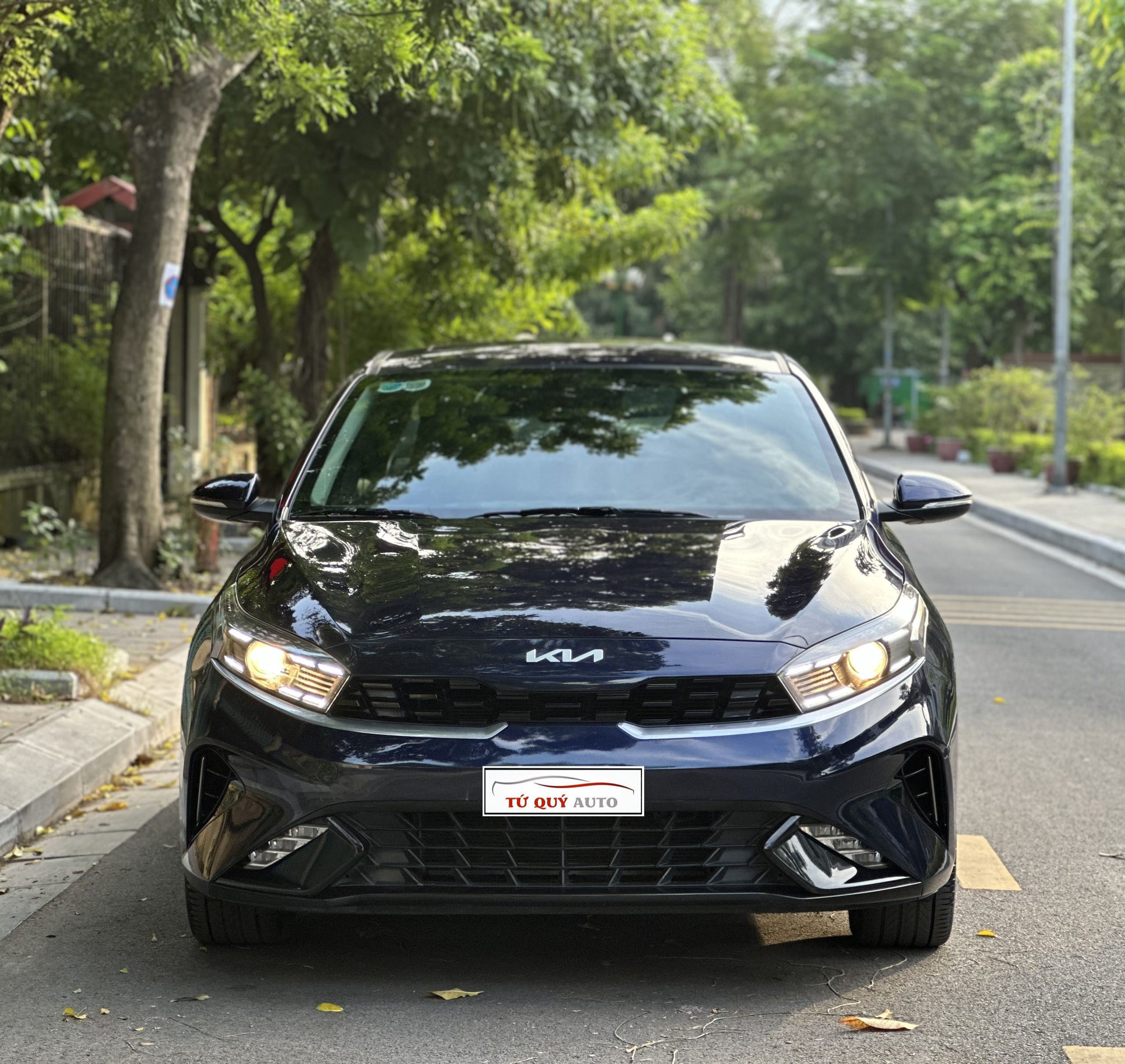 kia k3 đen - Hình 3