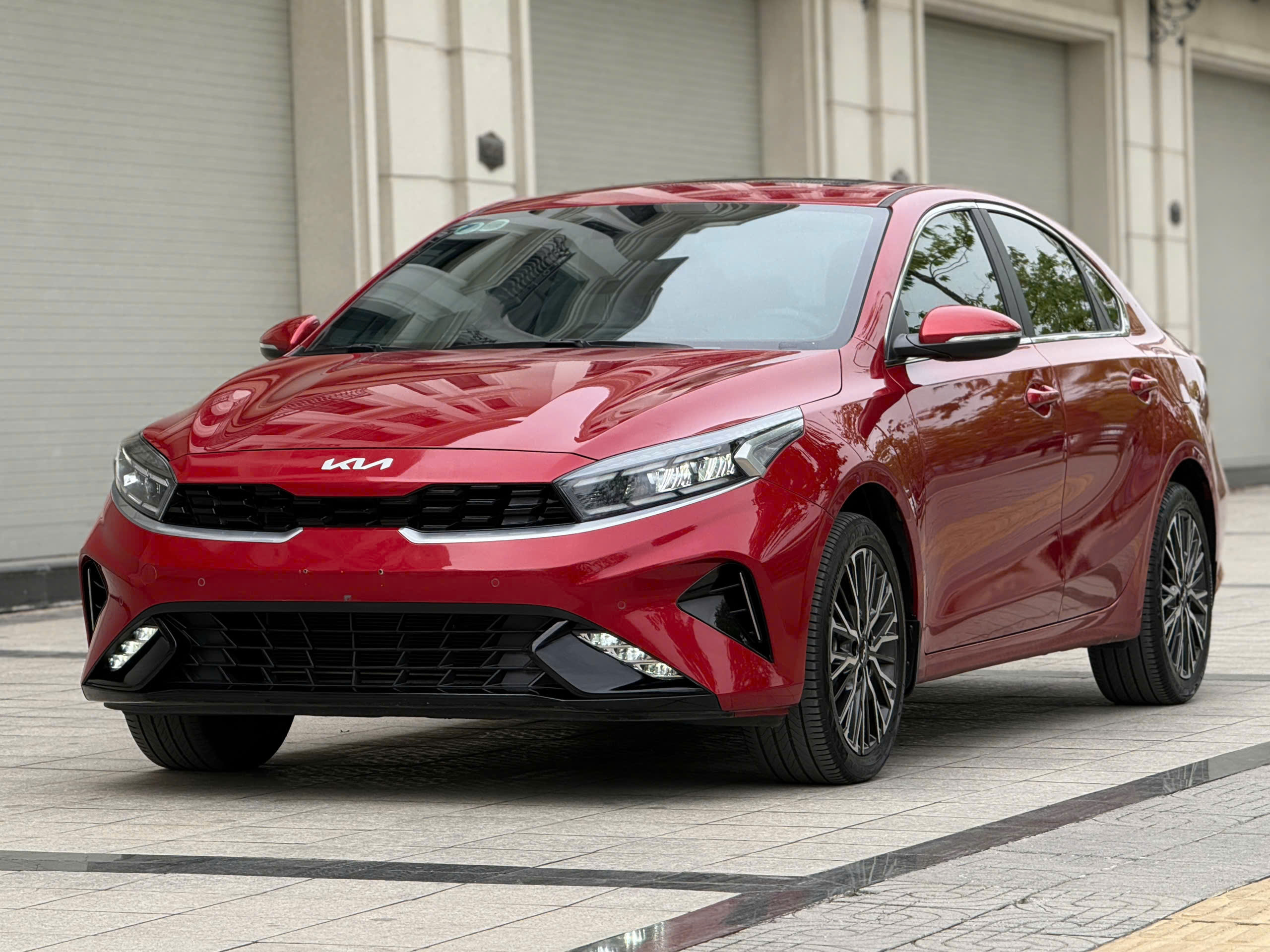 kia k3 đỏ - Hình 5