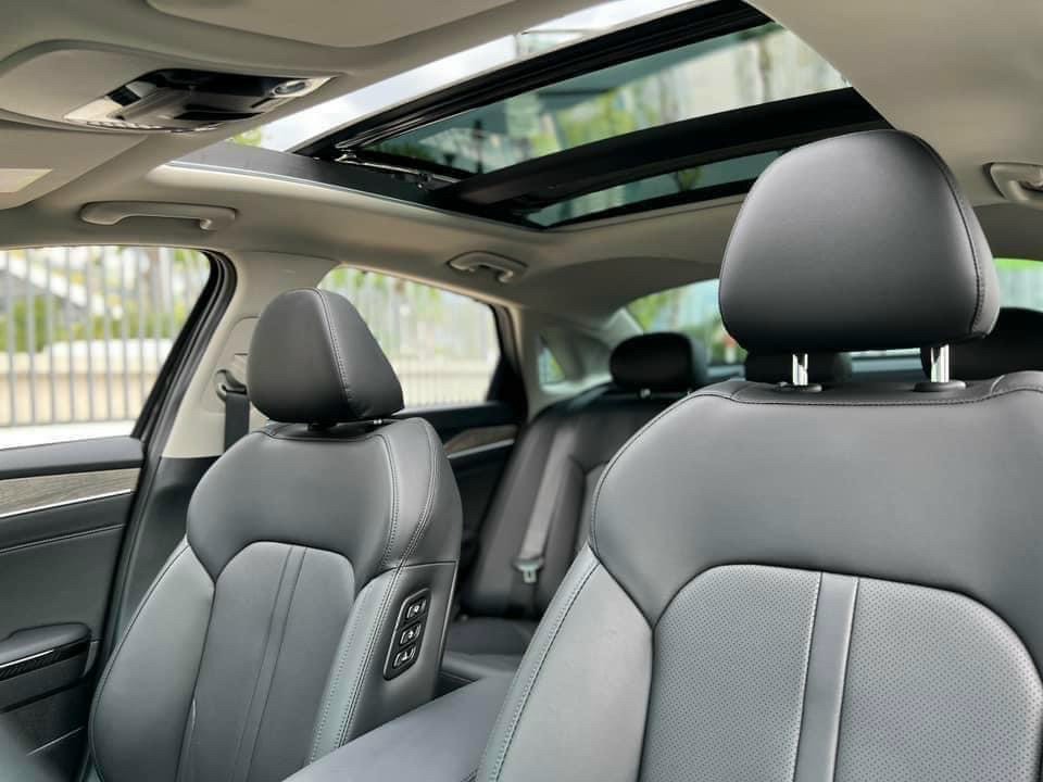 kia k5 có cửa sổ trời không - Hình 2