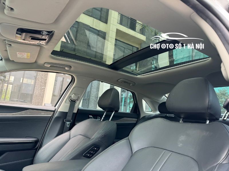 kia k5 có cửa sổ trời không - Hình 4