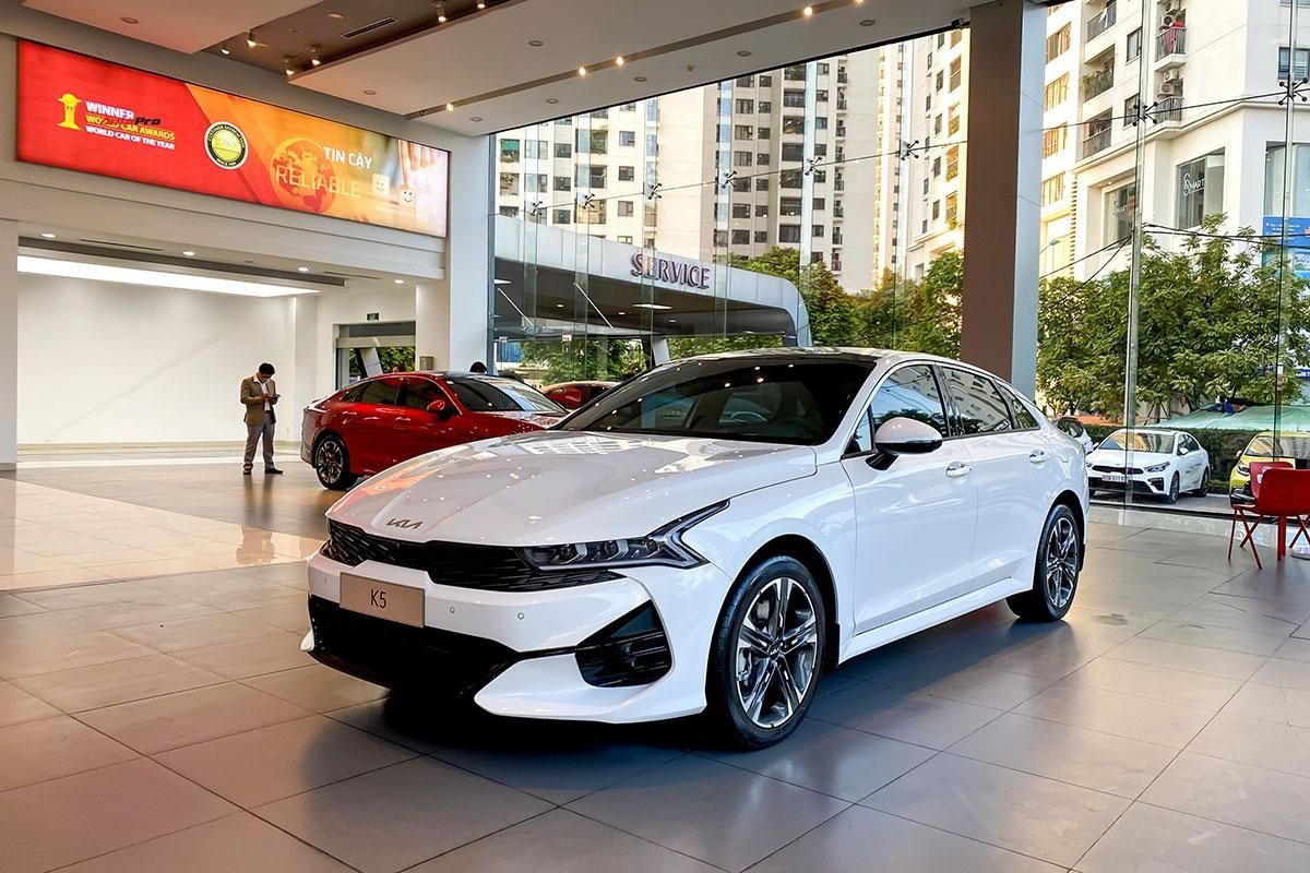 kia k5 là xe hạng gì - Hình 2