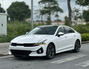 kia k5 premium trắng