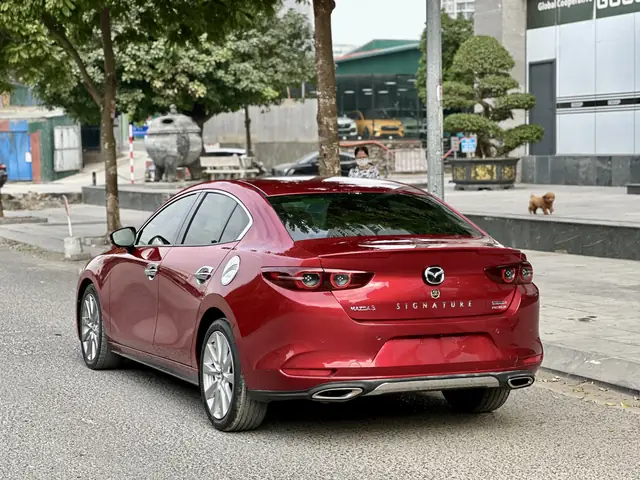 Đánh Giá Chi Tiết Khả Năng Vận Hành Của Mazda 3 2.0