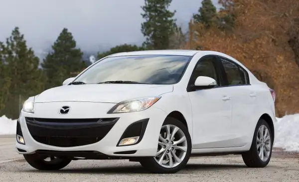 Mazda 3 2010: Tổng Quan Về Động Cơ, An Toàn Và Bảo Dưỡng