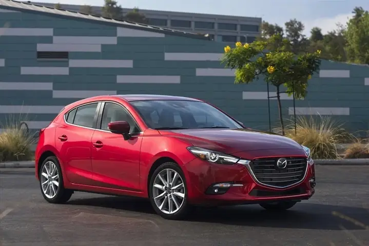 Đánh Giá Chi Tiết Mazda 3 2026: Đột Phá Trong Phân Khúc Hatchback & Sedan Đánh Giá Chi Tiết Mazda 3 2026: Đột Phá Trong Phân Khúc Hatchback & Sedan