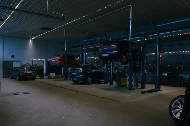 Mazda Abi: Đánh Giá Chi Tiết Dòng Xe Huyền Thoại Từng Một Thời Mazda Abi: Đánh Giá Chi Tiết Dòng Xe Huyền Thoại Từng Một Thời