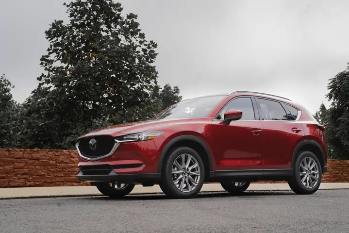 Mazda Abi: Đánh Giá Chi Tiết Dòng Xe Huyền Thoại Từng Một Thời