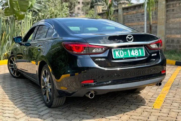 Tìm Hiểu Chi Tiết Về Mazda Atenza: Mẫu Sedan Biểu Tượng Của Mazda