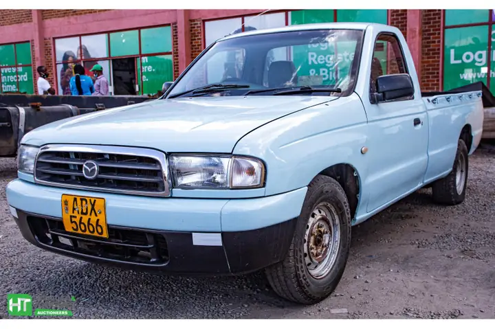 Đánh Giá Chi Tiết Mazda B1800: Dòng Xe Bán Tải Nhỏ Gọn Thập Niên 1980