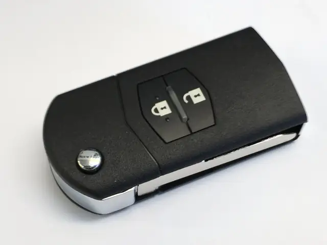 Tất Tần Tật Về Chìa Khóa Xe Mazda: Hướng Dẫn Chi Tiết Từ A Đến Z