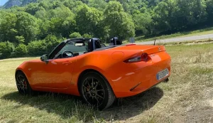 Đánh Giá Chi Tiết Mazda Chambery: Dòng Xe Định Hình Lại Phong Cách Lái