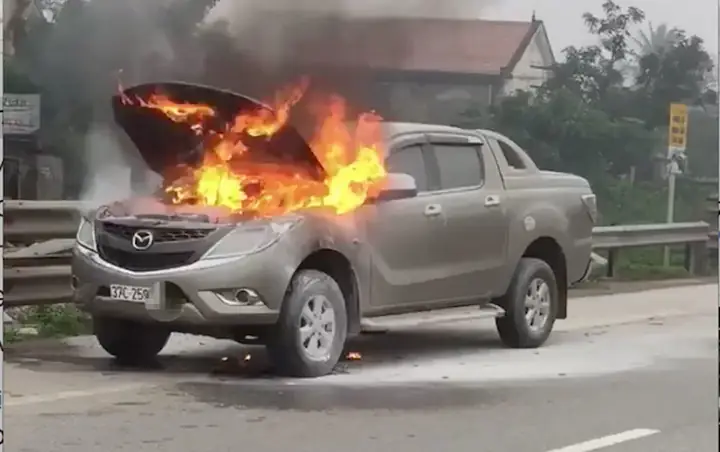 Mazda Cháy: Nguyên Nhân, Cách Phòng Ngừa Và Xử Lý Khi Khẩn Cấp