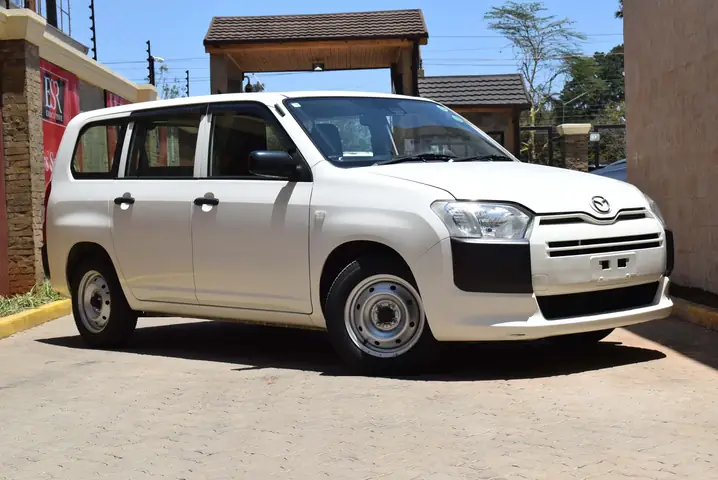 Mazda Familia: Lịch Sử Và Các Thế Hệ Dòng Xe Huyền Thoại