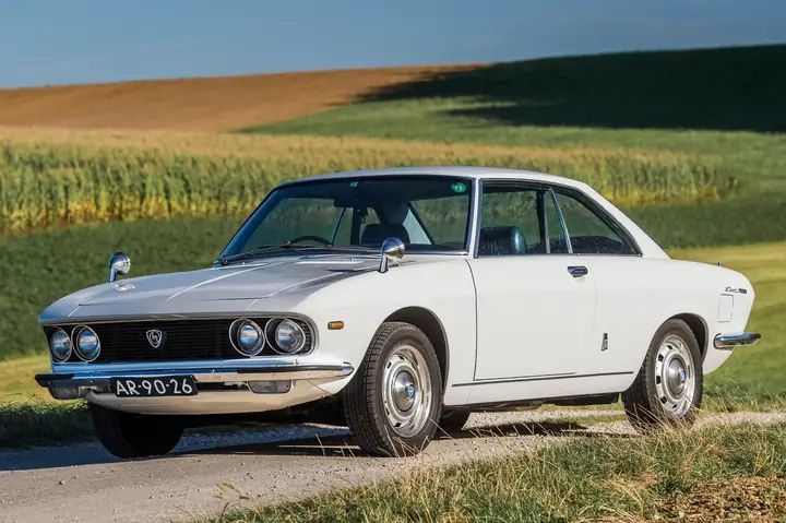 Mazda Luce: Lịch Sử Và Di Sản Của Dòng Sedan Sang Trọng Nhật Bản