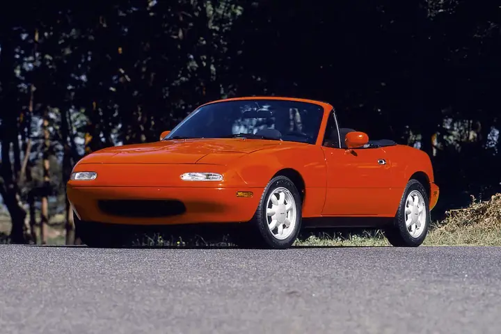 Mazda Miata: Đánh Giá Chi Tiết Mẫu Xe Mui Trần Biểu Tượng