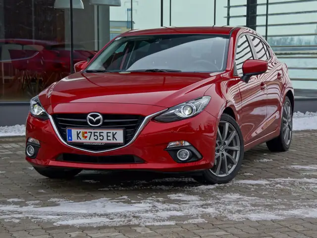 Mazda Revolution: 5 Công Nghệ Đột Phá Định Hình Tương Lai
