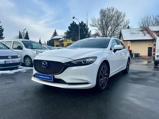 Mazda Revolution: 5 Công Nghệ Đột Phá Định Hình Tương Lai