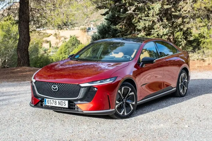 Đánh Giá Chi Tiết Hệ Thống Hỗ Trợ Lái Xe Mazda I-activsense