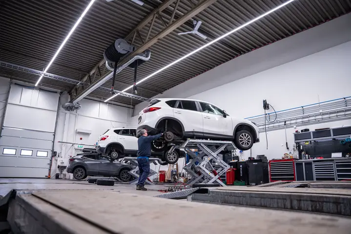 Đánh Giá Chi Tiết Xưởng Mazda Chính Hãng: Dịch Vụ Bảo Dưỡng & Sửa Chữa Đáng Tin Cậy Đánh Giá Chi Tiết Xưởng Mazda Chính Hãng: Dịch Vụ Bảo Dưỡng & Sửa Chữa Đáng Tin Cậy