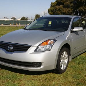 nissan 2009