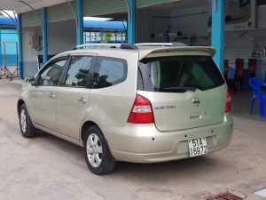 nissan 7 chỗ livina