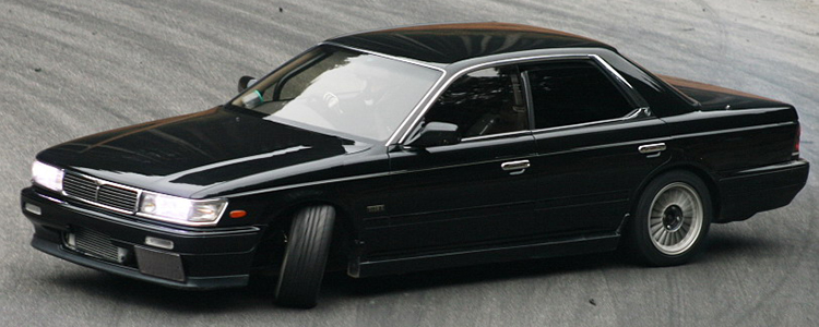 nissan laurel - Hình 4