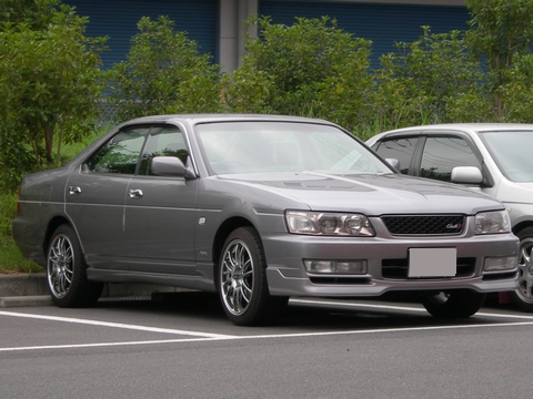 nissan laurel c35 - Hình 2