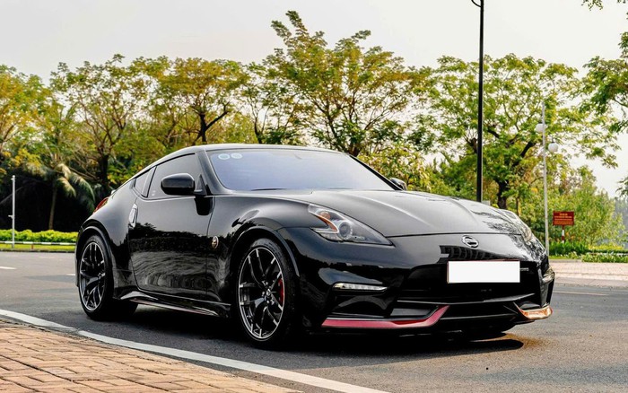 nissan nismo 370z - Hình 2