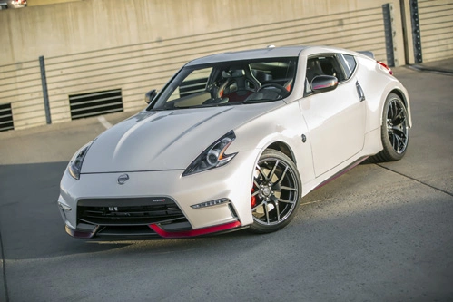 nissan nismo 370z - Hình 3