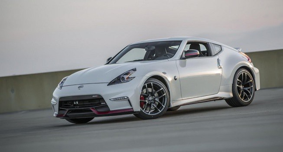 nissan thể thao - Hình 2