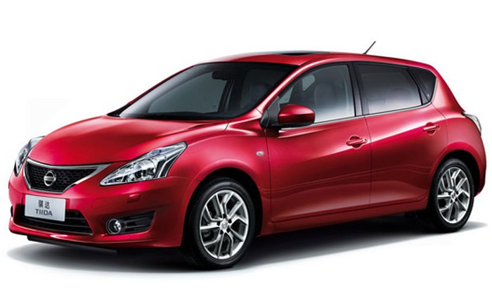 nissan tiida - Hình 2