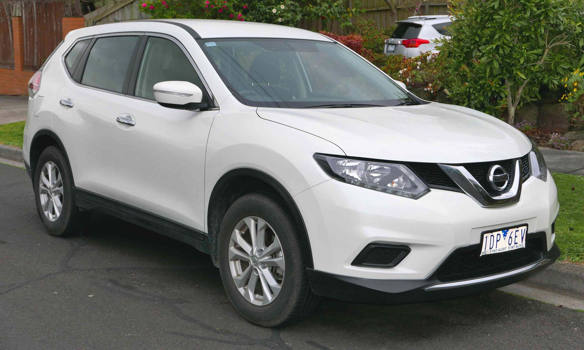 nissan x trail t32 - Hình 2