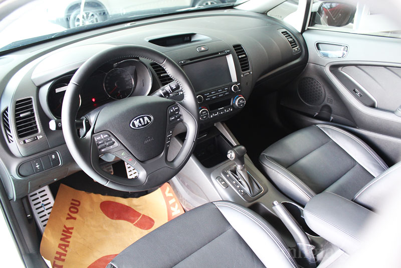 nội thất kia k3 2015 - Hình 1