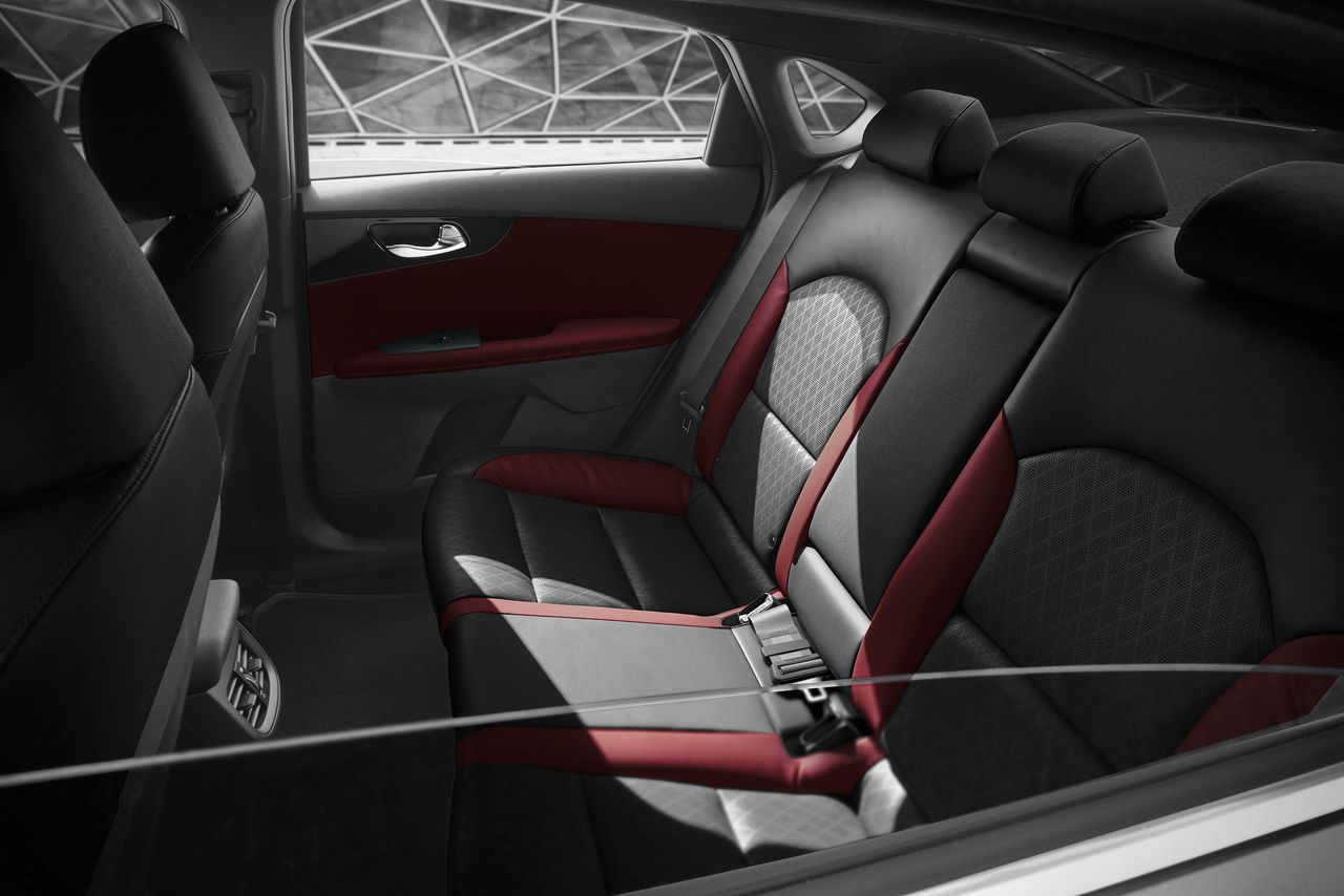 nội thất kia k3 2024 - Hình 5