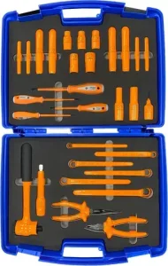 Top 5 Công Cụ Chẩn Đoán & Bảo Dưỡng Xe Mazda Chủ Xe Cần Biết