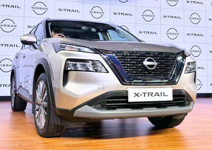 xe nissan 7 chỗ x-trail - Hình 2