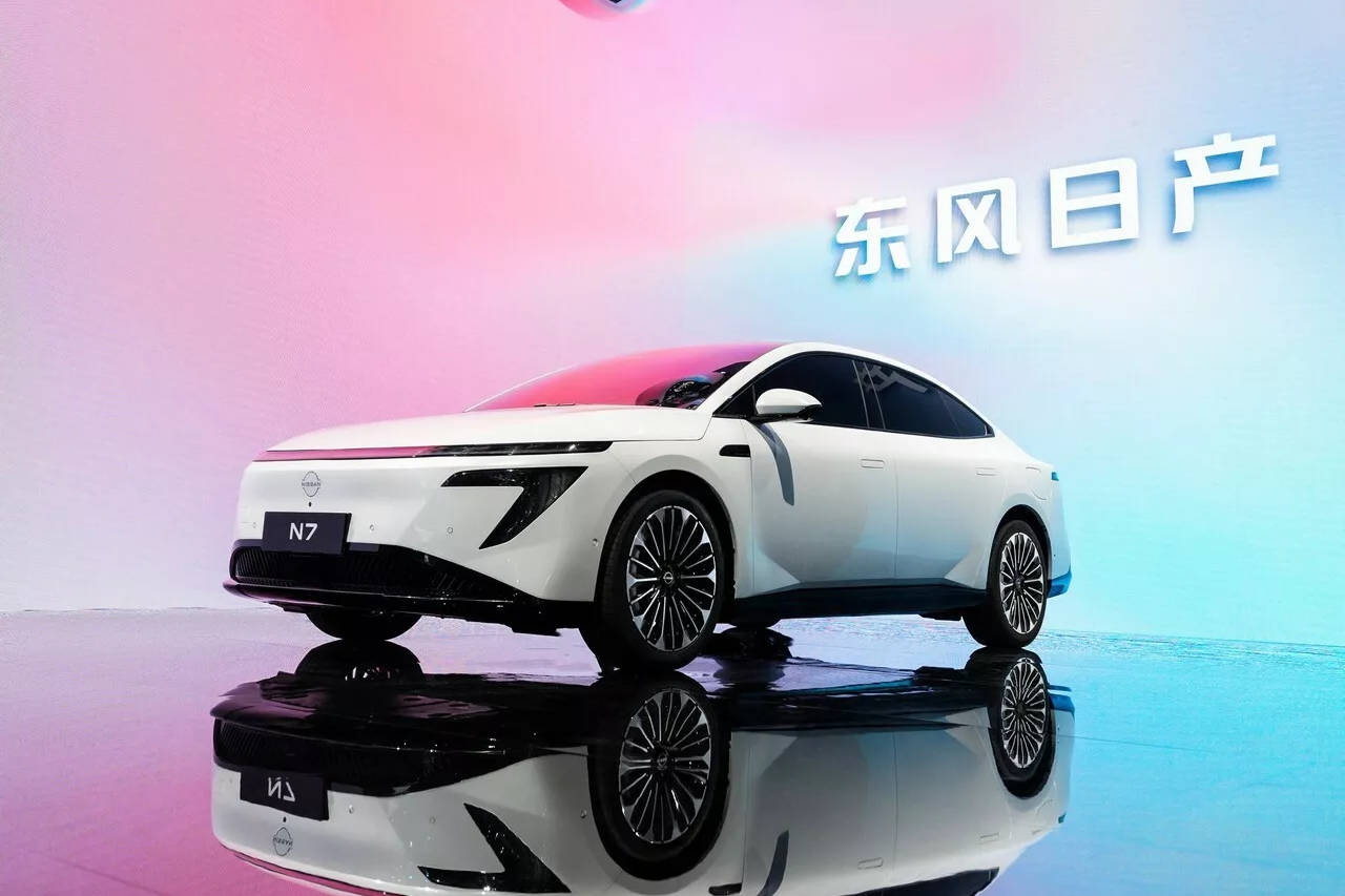 xe nissan n7 - Hình 2