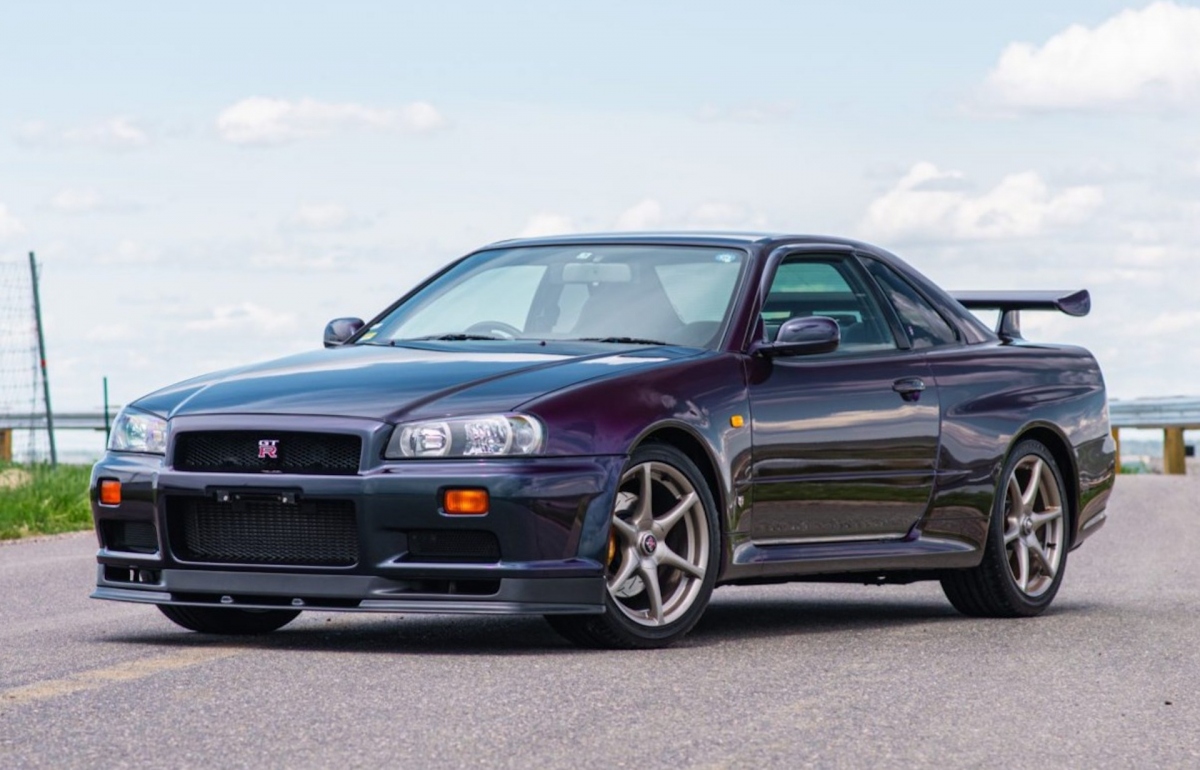 xe nissan skyline - Hình 2