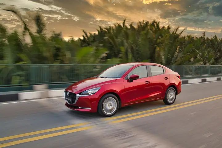 Đánh Giá Chi Tiết Mazda 2: Xe Hatchback Nhật Bản Lý Tưởng Cho Đô Thị