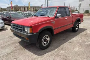 1990 Mazda B2200 Extended Cab: Hành Trình Khám Phá Chi Tiết Mẫu Xe Bán Tải Huyền Thoại