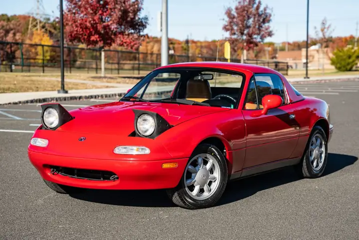 1993 Mazda Miata: Năm Đầu Tiên Của Huyền Thoại Roadster