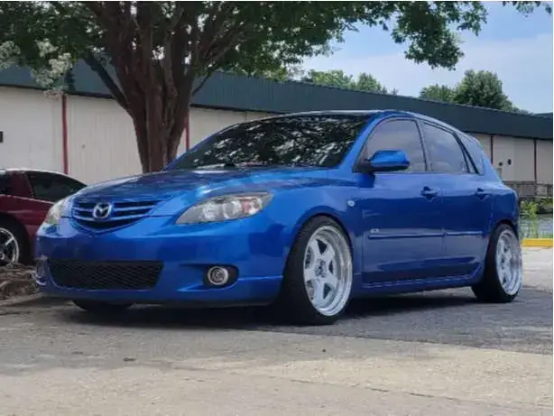 Kích Thước Lốp Xe Cho Mazda 3 Đời 2004: Hướng Dẫn Chi Tiết Cho Người Lái