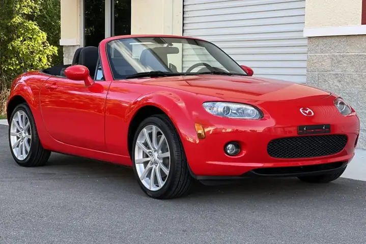 Mazda Mx-5 Nc: Mui Trần Cứng, Hiệu Suất Mạnh Mẽ
