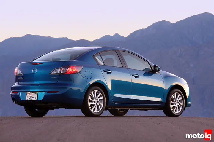 Đánh Giá 2012 Mazda3 Skyactiv: Chi Tiết Cho Người Yêu Xe