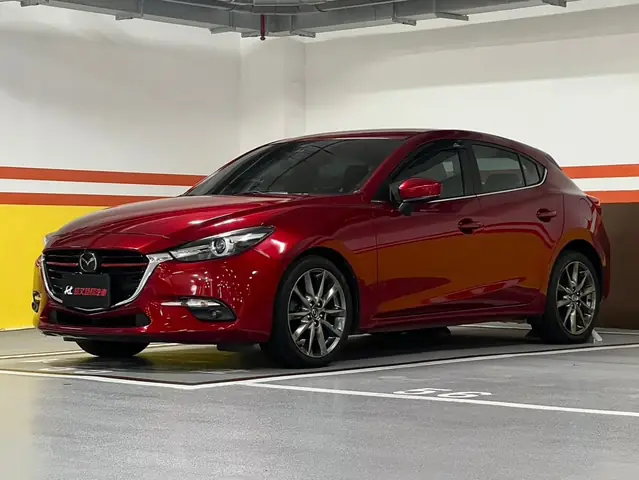 So Sánh Mazda 3 2018 Hatchback Vs Sedan – Chọn Phiên Bản Nào?