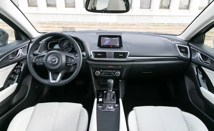 Brochure 2018 Mazda 3: Thông Số, Tính Năng Chi Tiết