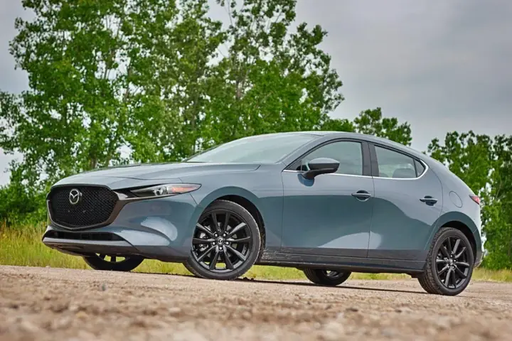 Đánh Giá Mazda3 2019 Awd: Hiệu Suất Vượt Trội Trên Mọi Địa Hình