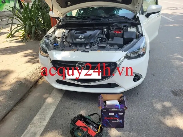Hướng Dẫn Chi Tiết Việc Thay Đổi Và Bảo Dưỡng Ắc Quy Mazda 2 Đúng Kỹ Thuật