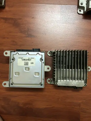 Amply Xe Hơi 12v Cho Mazda: Nâng Tầm Trải Nghiệm Âm Thanh Trên Mọi Hành Trình